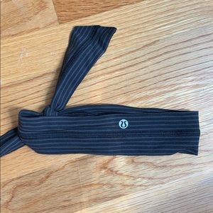 Lulu lemon tie headband